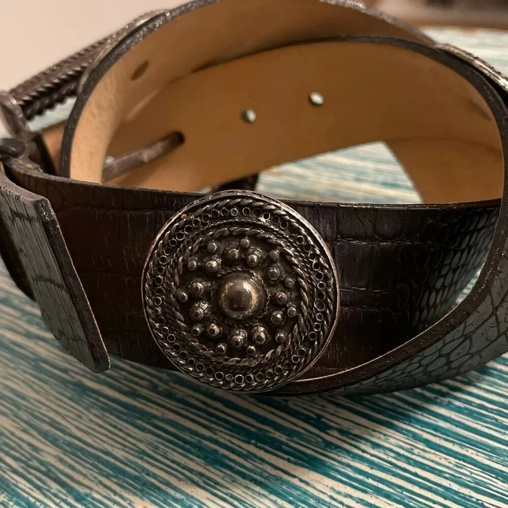 Streets Ahead Vintage Crock Embossed Leather/Aged Silver Medallion Belt